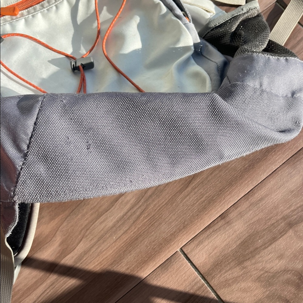 The North Face Isabella Gray and White Backpack - Picture 4 of 6